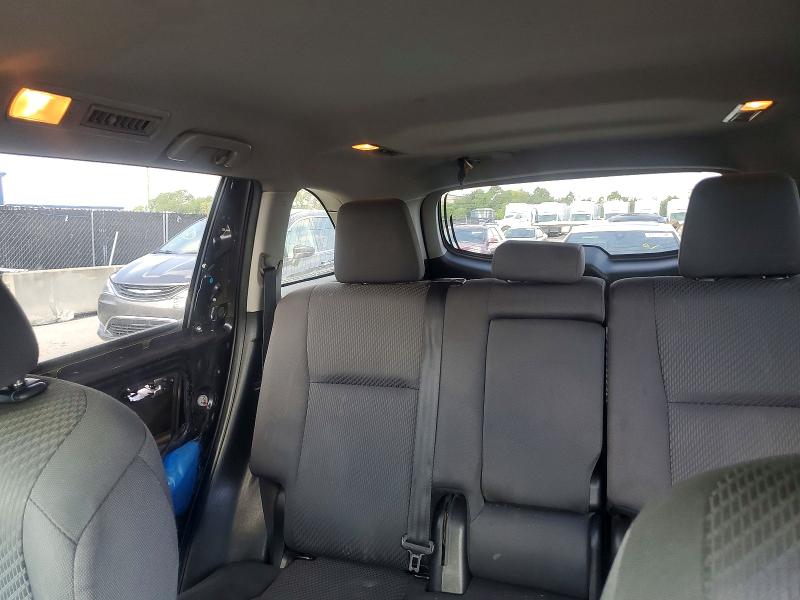 64815656 :رقم المزاد ، 5TDZARFHXKS060857 vin ، 2019 Toyota Highlander مزاد بيع