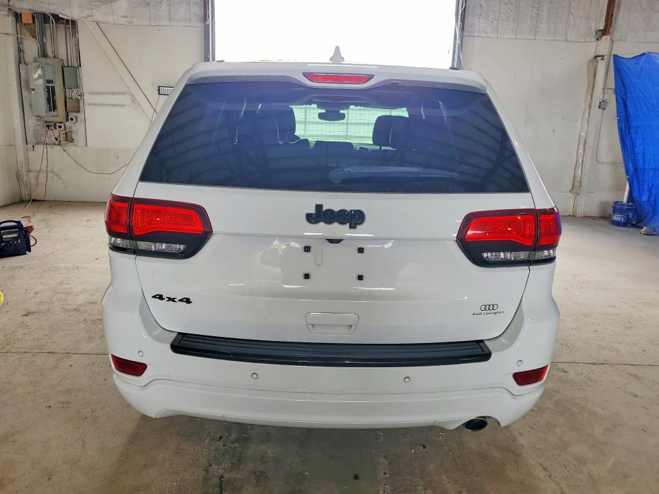 Продажа на аукционе авто 2018 Jeep Grand Cherokee, vin: 1C4RJFAG9JC197799, номер лота: 64886776