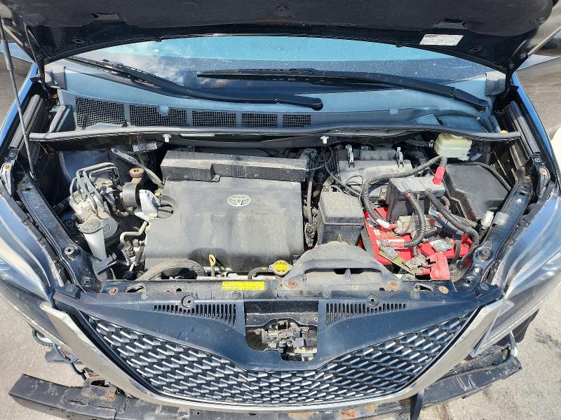 2015 Toyota Sienna მანქანა იყიდება აუქციონზე, vin: 5TDXK3DC0FS676369, აუქციონის ნომერი: 64746036