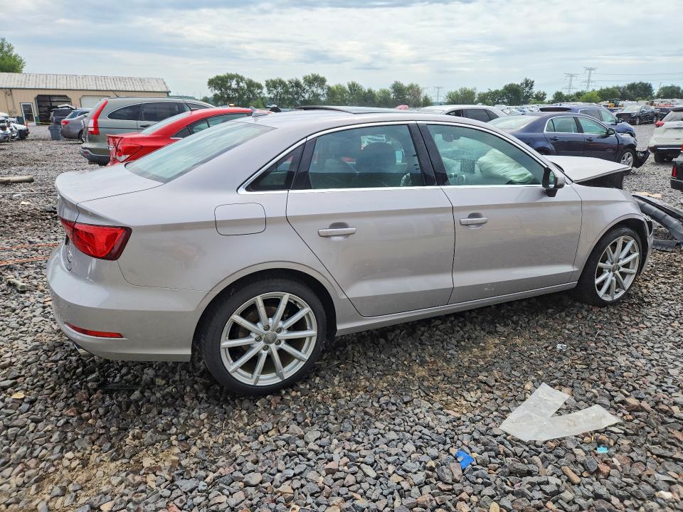 65484806 :رقم المزاد ، WAUE8GFF1G1031374 vin ، 2016 Audi A3 مزاد بيع