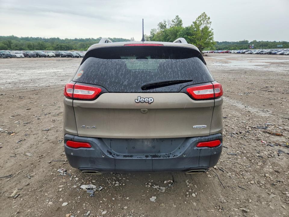 63886566 :رقم المزاد ، 1C4PJMCS4HW636350 vin ، 2017 Jeep Cherokee مزاد بيع