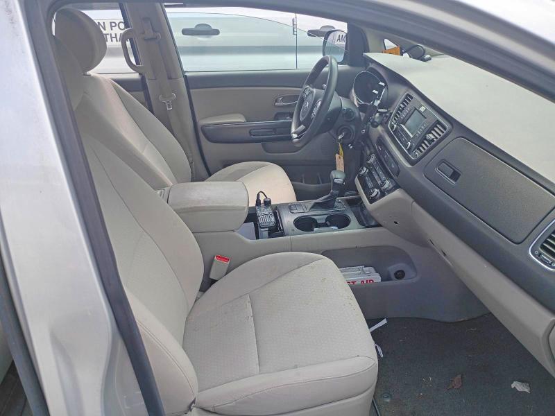65013386 :رقم المزاد ، KNDMA5C19H6291686 vin ، 2017 Kia Sedona مزاد بيع