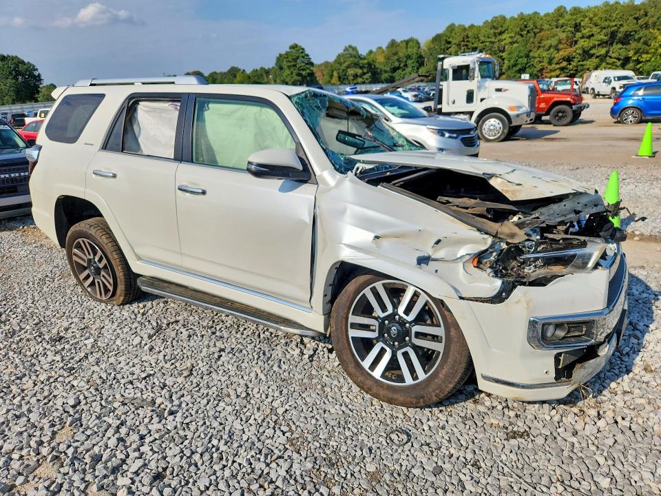Продажа на аукционе авто 2018 Toyota 4runner, vin: JTEZU5JR8J5191267, номер лота: 66566766