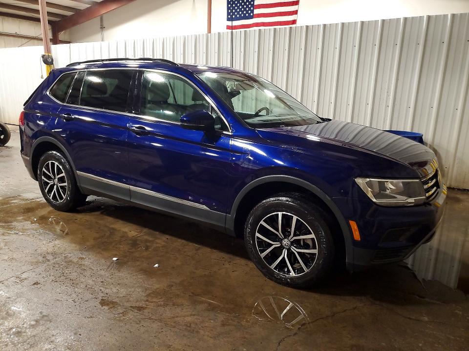 66528236 :رقم المزاد ، 3VV2B7AX5MM027173 vin ، 2021 Volkswagen Tiguan مزاد بيع