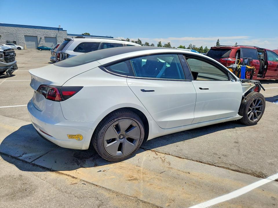 66148276 :رقم المزاد ، 5YJ3E1EAXNF298314 vin ، 2022 Tesla Model 3 مزاد بيع