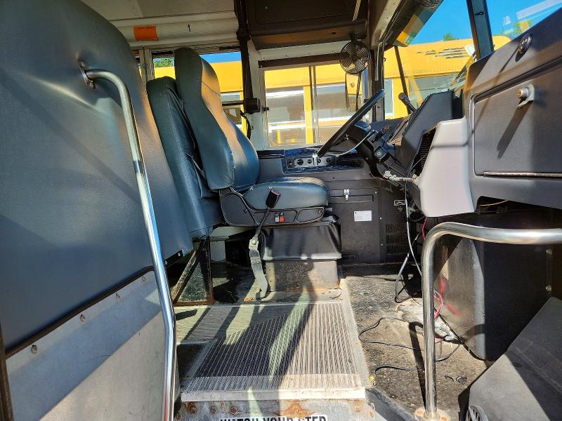 2013 Blub School Bus მანქანა იყიდება აუქციონზე, vin: 1BAKGCPA8DF294359, აუქციონის ნომერი: 66365416