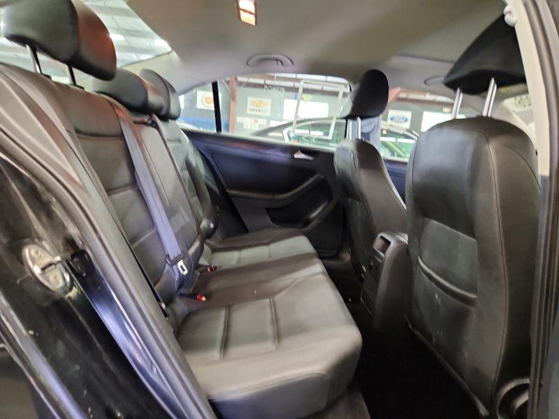 67242926 :رقم المزاد ، 3VWDZ7AJ1BM359751 vin ، 2011 Volkswagen Jetta مزاد بيع
