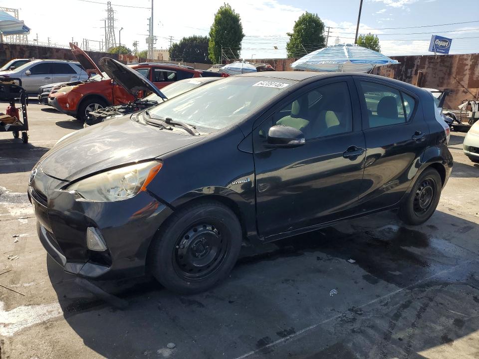 2013 Toyota Prius C მანქანა იყიდება აუქციონზე, vin: JTDKDTB32D1550872, აუქციონის ნომერი: 64309146
