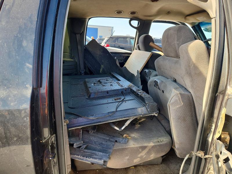 58925656 :رقم المزاد ، 3GKEC16Z13G317928 vin ، 2003 Gmc Yukon Xl مزاد بيع