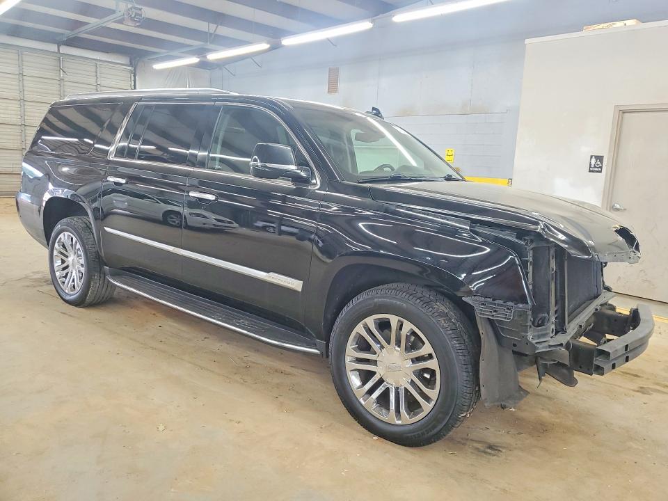 Продаж на аукціоні авто 2018 Cadillac Escalade, vin: 1GYS4HKJ7JR364201, номер лоту: 63180776