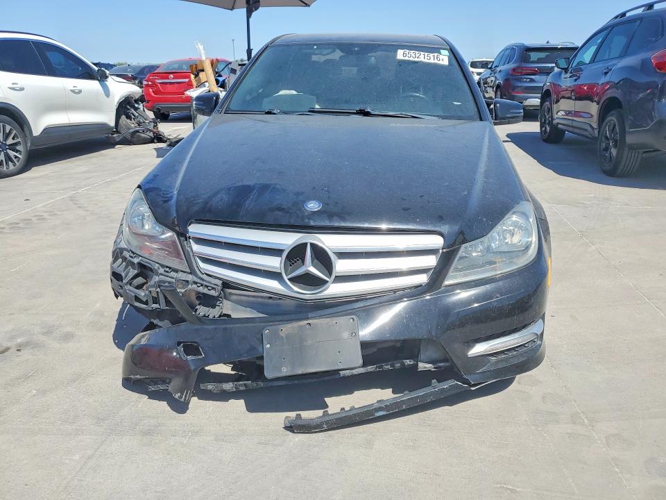 Продаж на аукціоні авто 2012 Mercedes-benz C, vin: WDDGF8BB8CR208577, номер лоту: 65321516