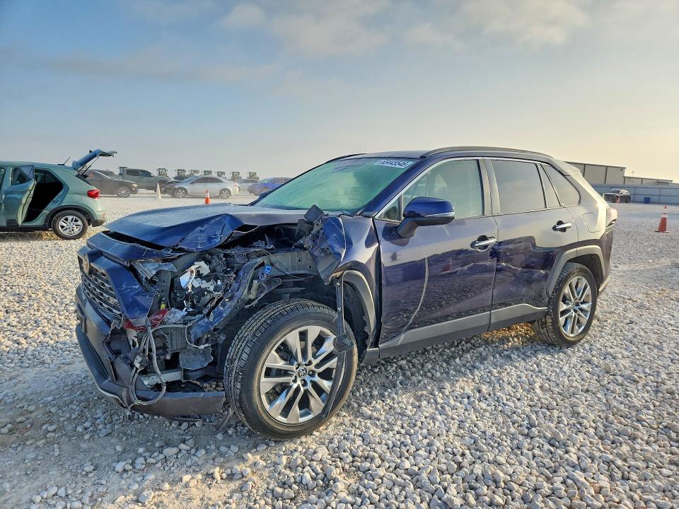 Продаж на аукціоні авто 2021 Toyota Rav4, vin: JTMN1RFV8MD072427, номер лоту: 63445546