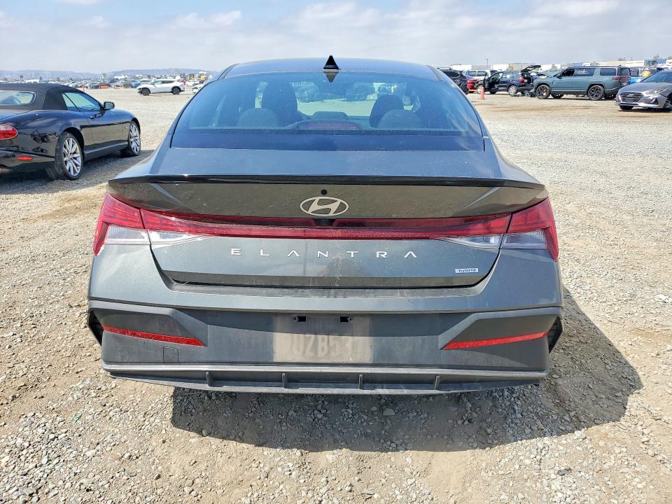 65128256 :رقم المزاد ، KMHLM4DJ5SU130665 vin ، 2025 Hyundai Elantra Hybrid مزاد بيع