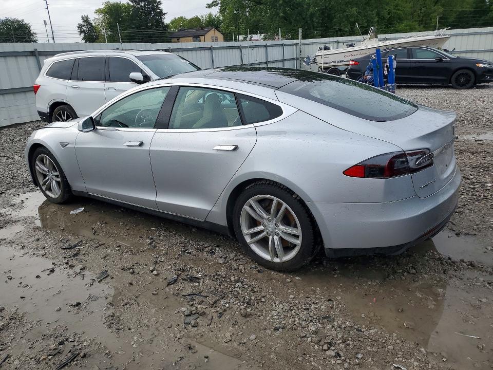 Продажа на аукционе авто 2013 Tesla Model S, vin: 5YJSA1CN0DFP22076, номер лота: 65039906