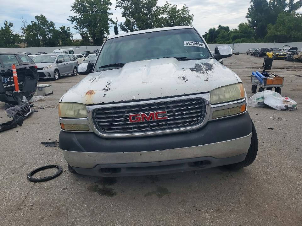 64215056 :رقم المزاد ، 1GTHK29U12E303437 vin ، 2002 Gmc Sierra مزاد بيع