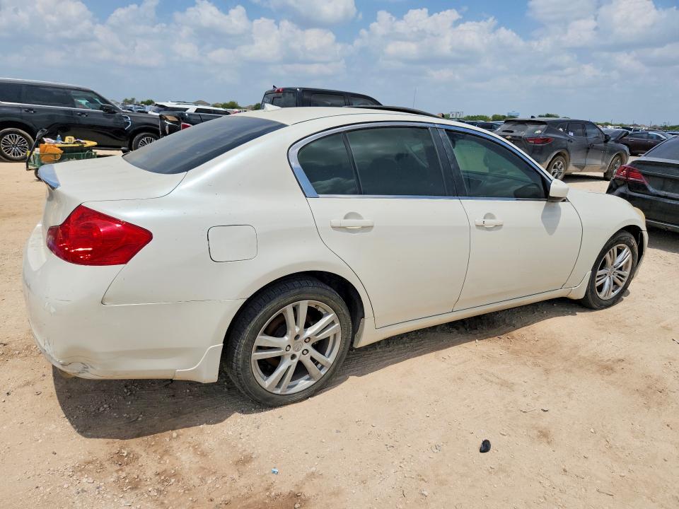 2015 Infiniti Q40 მანქანა იყიდება აუქციონზე, vin: JN1CV6AR2FM650824, აუქციონის ნომერი: 64028046