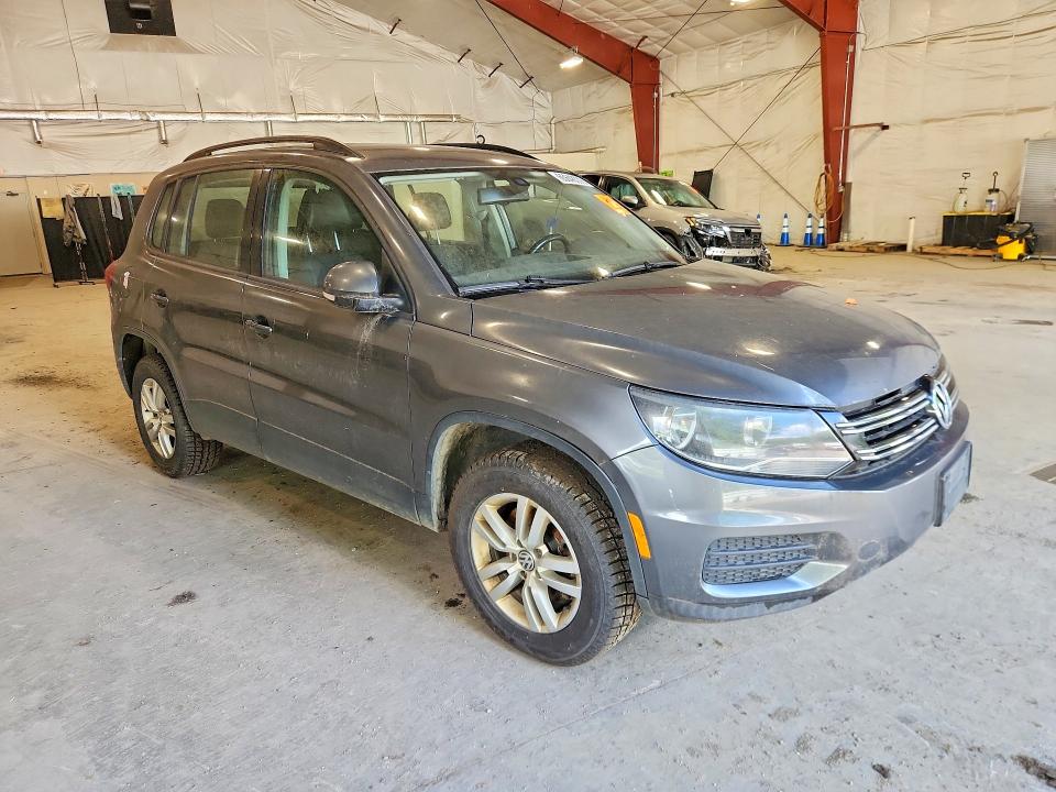 Aukcja sprzedaży 2016 Volkswagen Tiguan, vin: WVGBV7AX1GW594311, numer aukcji: 65648376