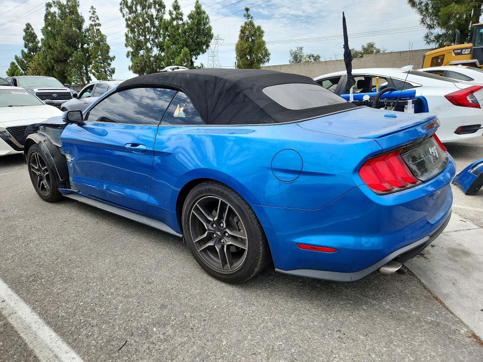2020 Ford Mustang მანქანა იყიდება აუქციონზე, vin: 1FATP8UH6L5131843, აუქციონის ნომერი: 64476936