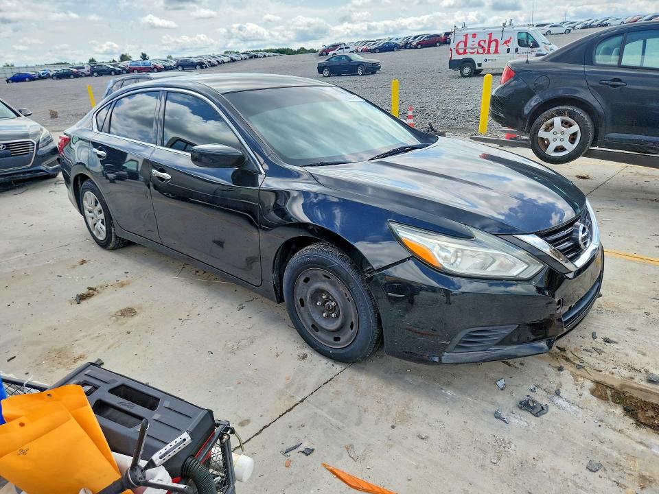 2017 Nissan Altima მანქანა იყიდება აუქციონზე, vin: 1N4AL3AP8HN345452, აუქციონის ნომერი: 65464776