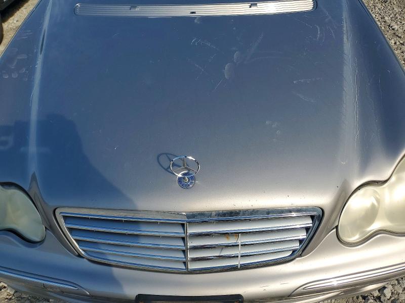 63619376 :رقم المزاد ، WDBRF84J55F579805 vin ، 2005 Mercedes-benz C مزاد بيع