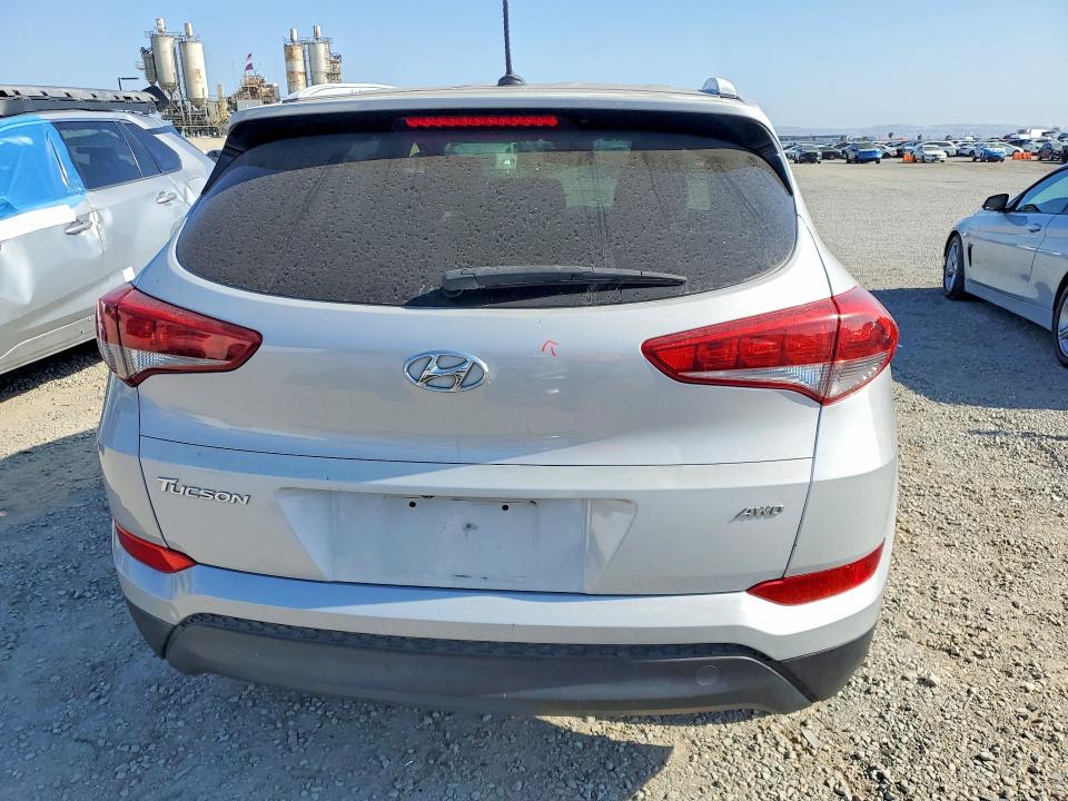 2017 Hyundai Tucson მანქანა იყიდება აუქციონზე, vin: KM8J3CA42HU280065, აუქციონის ნომერი: 63232836