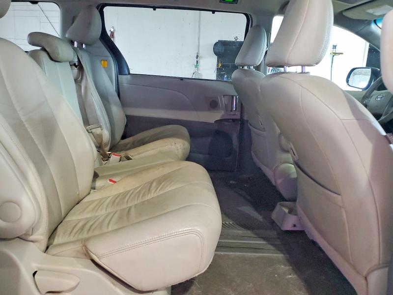 Продажа на аукционе авто 2011 Toyota Sienna, vin: 5TDYK3DC2BS011472, номер лота: 64992546