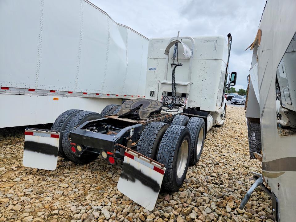 Продажа на аукционе авто 2017 Peterbilt 579, vin: 1XPBDP9X2HD359729, номер лота: 63649656