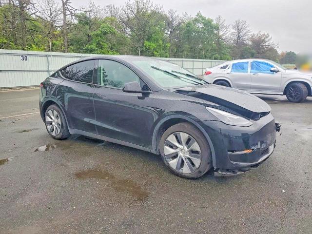 63397636 :رقم المزاد ، 7SAYGDEE4PA180458 vin ، 2023 Tesla Model Y مزاد بيع