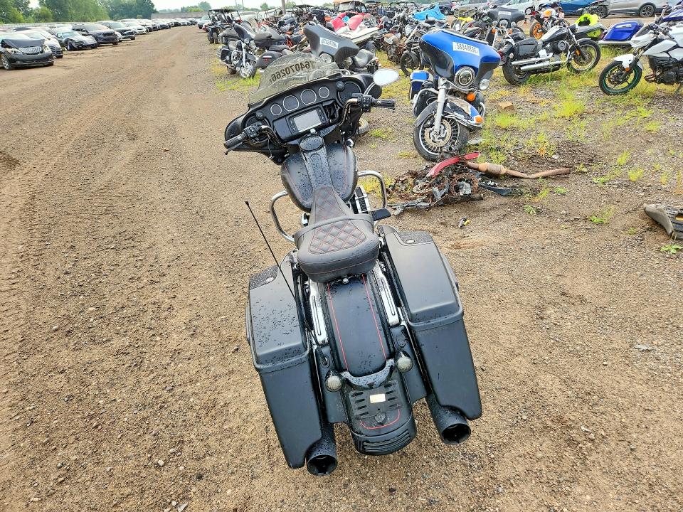 2015 Harley-davidson Flhxs მანქანა იყიდება აუქციონზე, vin: 1HD1KRM15FB664232, აუქციონის ნომერი: 64070266