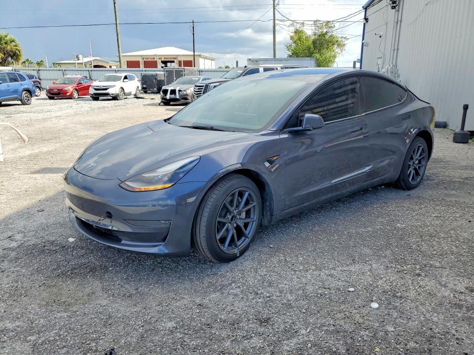 65812276 :رقم المزاد ، 5YJ3E1EAXPF498757 vin ، 2023 Tesla Model 3 مزاد بيع