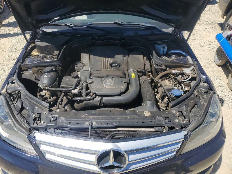 Продажа на аукционе авто 2013 Mercedes-benz C, vin: WDDGF4HB6DA773149, номер лота: 63524316