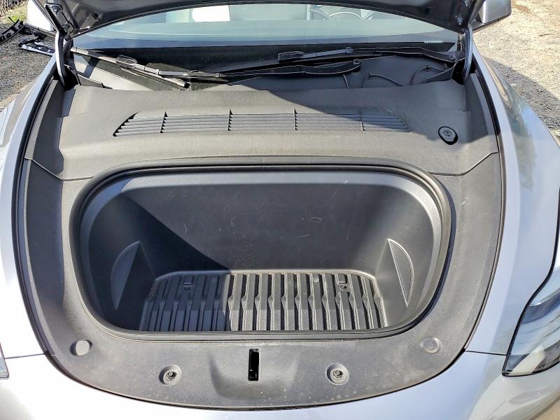 2024 Tesla Model Y მანქანა იყიდება აუქციონზე, vin: 7SAYGDEE4RA332449, აუქციონის ნომერი: 63659666