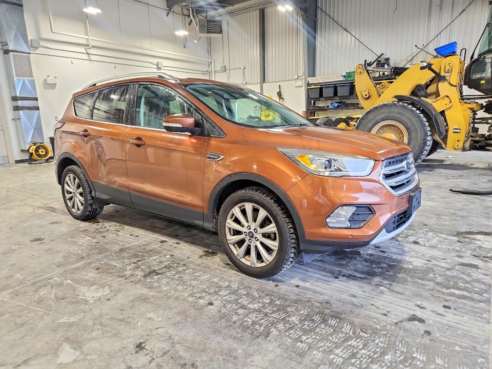 2017 Ford Escape მანქანა იყიდება აუქციონზე, vin: 1FMCU9J91HUE40540, აუქციონის ნომერი: 65255676