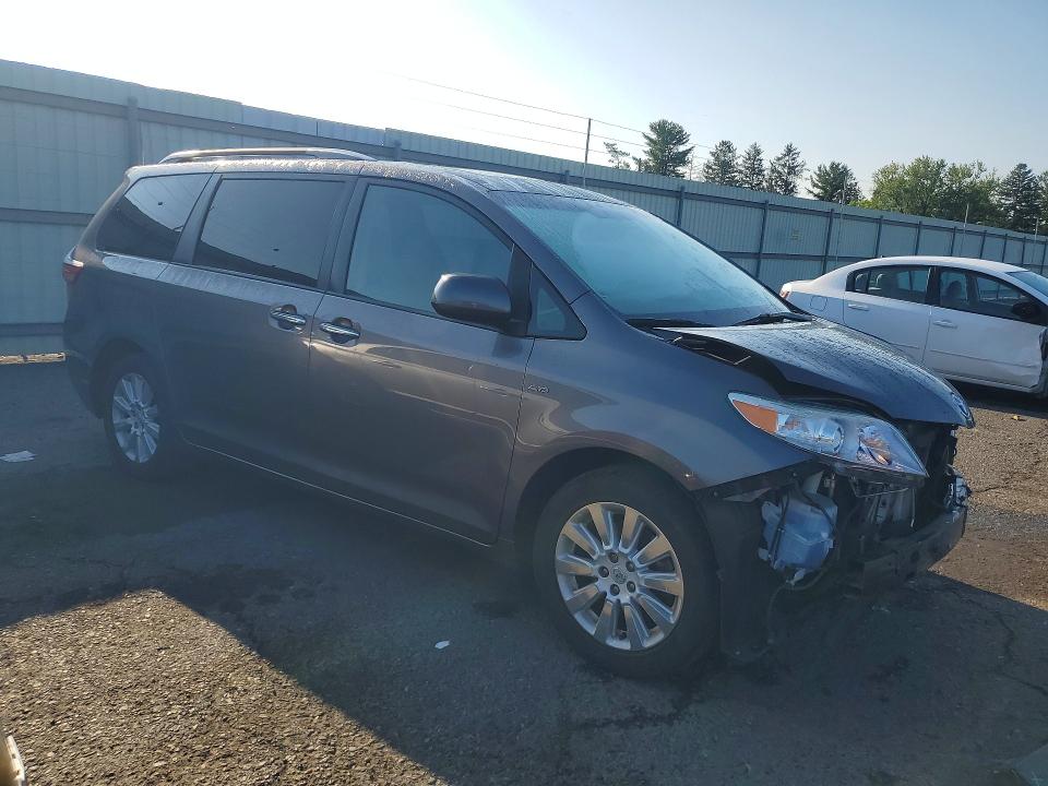 64212786 :رقم المزاد ، 5TDDK3DC7GS142693 vin ، 2016 Toyota Sienna مزاد بيع