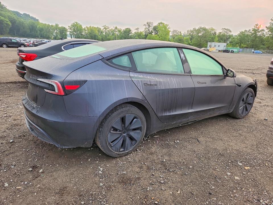 Auction sale of the 2025 Tesla Model 3, vin: 5YJ3E1EAXSF035798, lot number: 63357126