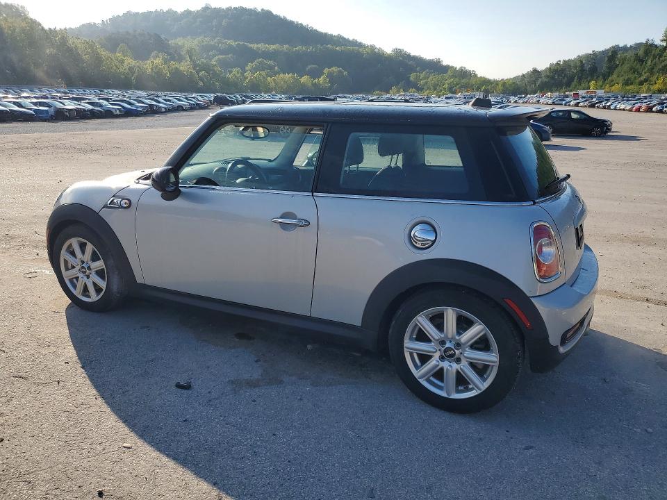 2013 Mini Cooper მანქანა იყიდება აუქციონზე, vin: WMWSV3C56DT392924, აუქციონის ნომერი: 66101446