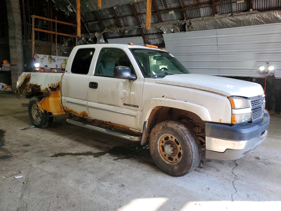 Продаж на аукціоні авто 2005 Chevrolet Silverado, vin: 1GCHK29U75E313362, номер лоту: 64742776