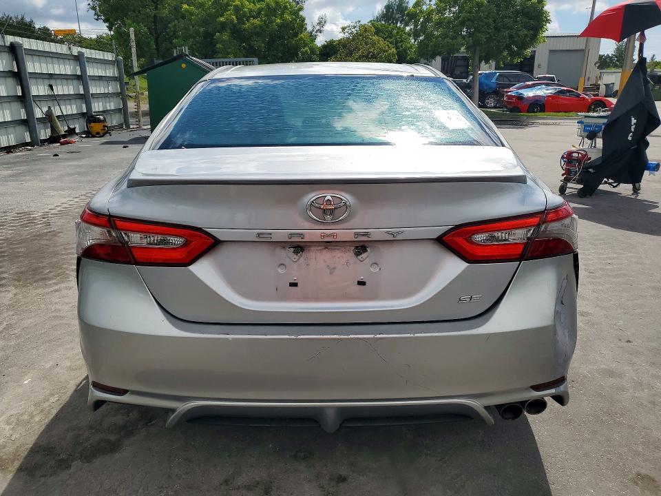 Продаж на аукціоні авто 2018 Toyota Camry, vin: 4T1B11HK6JU117900, номер лоту: 67186496
