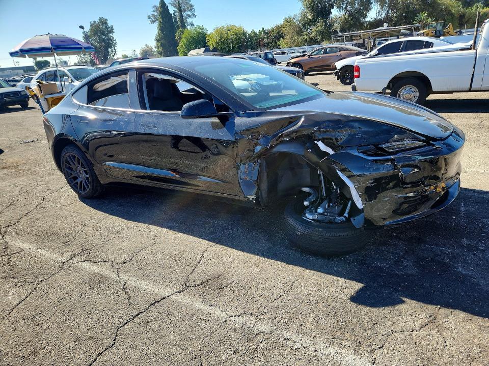 65243236 :رقم المزاد ، 5YJ3E1EA9TF181515 vin ، 2026 Tesla Model 3 مزاد بيع