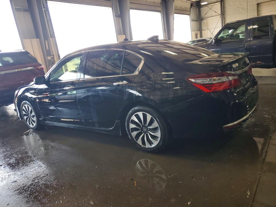 62830676 :رقم المزاد ، JHMCR6F72HC017370 vin ، 2017 Honda Accord مزاد بيع