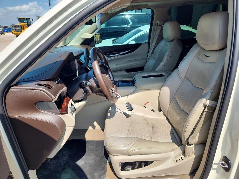 61647746 :رقم المزاد ، 1GYS3BKJ1FR304261 vin ، 2015 Cadillac Escalade مزاد بيع