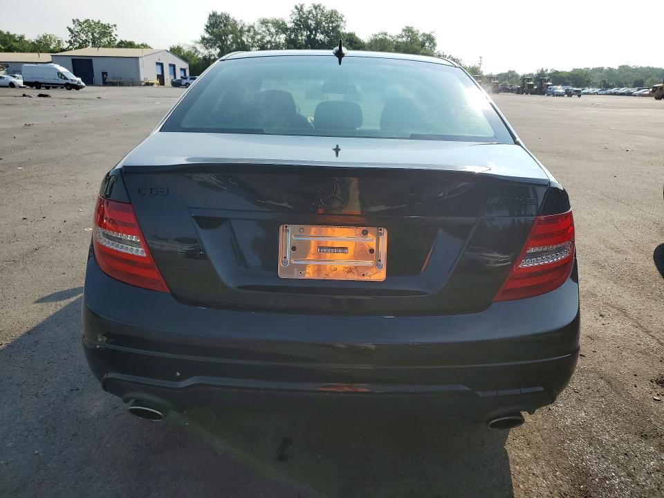 2014 Mercedes-benz C მანქანა იყიდება აუქციონზე, vin: WDDGF8AB1EG231604, აუქციონის ნომერი: 64591366
