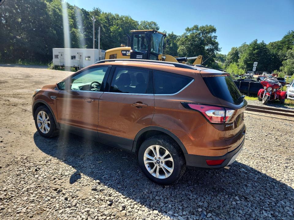 Продажа на аукционе авто 2017 Ford Escape, vin: 1FMCU9GD6HUC03831, номер лота: 62776866