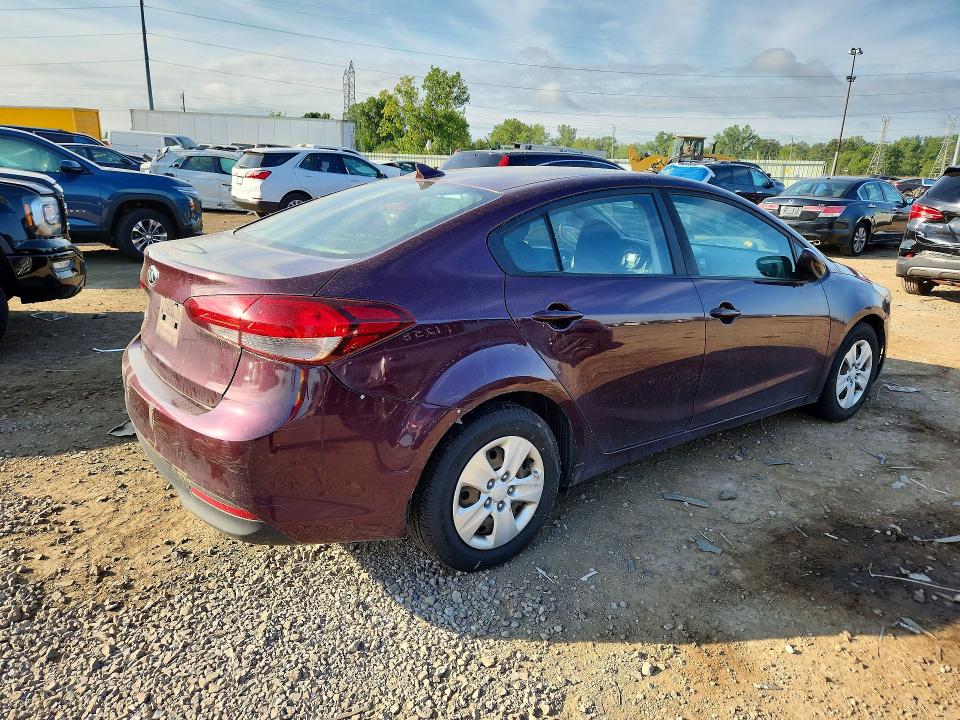 Продаж на аукціоні авто 2018 Kia Forte, vin: 3KPFK4A78JE199475, номер лоту: 65741866