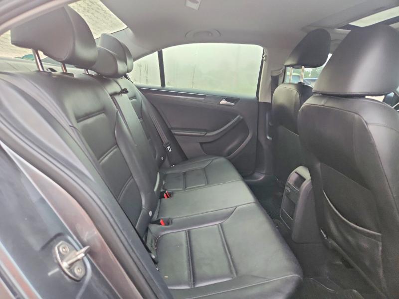 Auction sale of the 2017 Volkswagen Jetta, vin: 3VWL17AJ0HM371319, lot number: 64327686