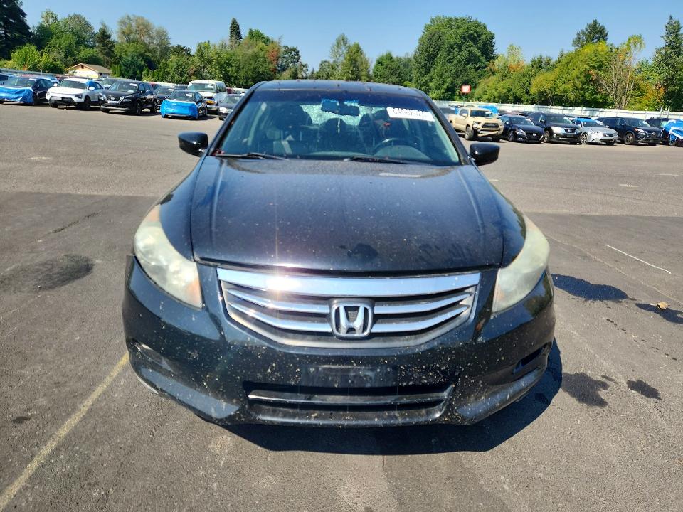 64982426 :رقم المزاد ، 1HGCP3F86BA012224 vin ، 2011 Honda Accord مزاد بيع