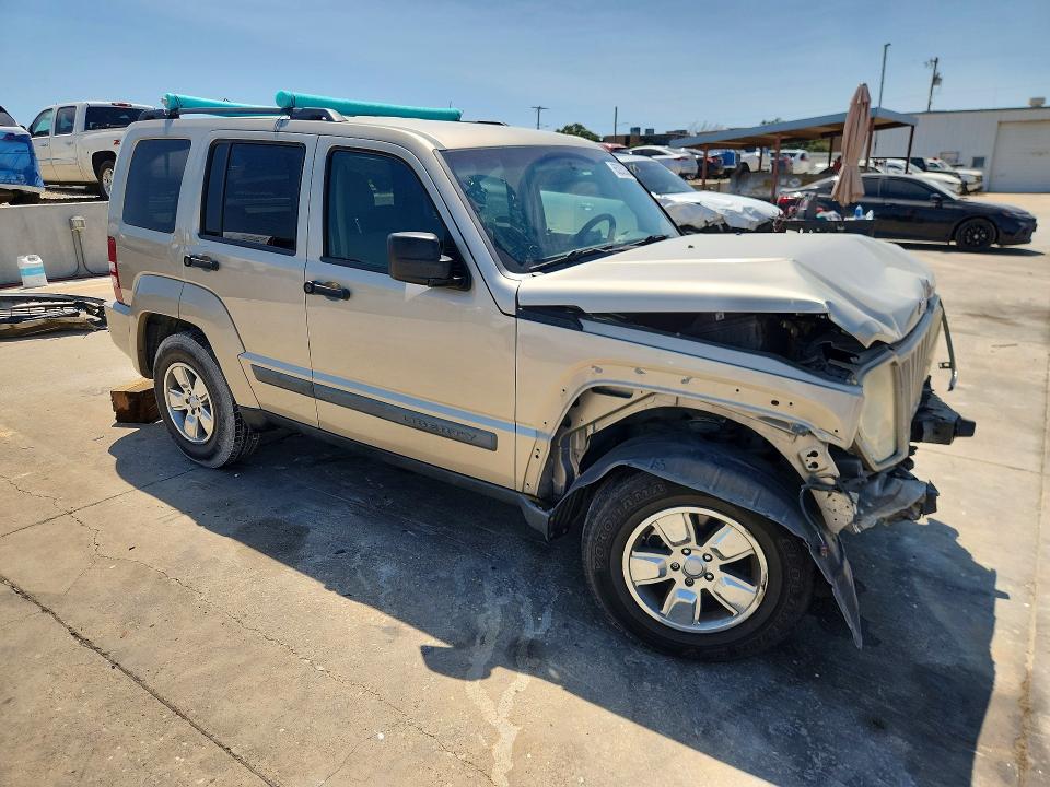 2010 Jeep Liberty მანქანა იყიდება აუქციონზე, vin: 1J4PP2GK5AW112301, აუქციონის ნომერი: 65235236