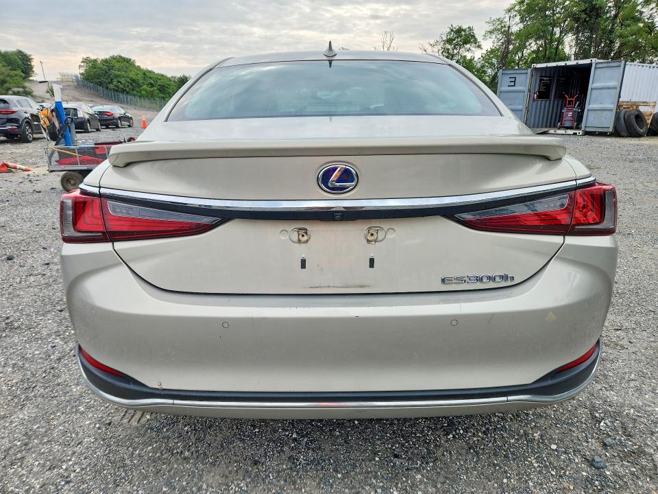 65365646 :رقم المزاد ، 58AB21B15KU002437 vin ، 2019 Lexus Es مزاد بيع