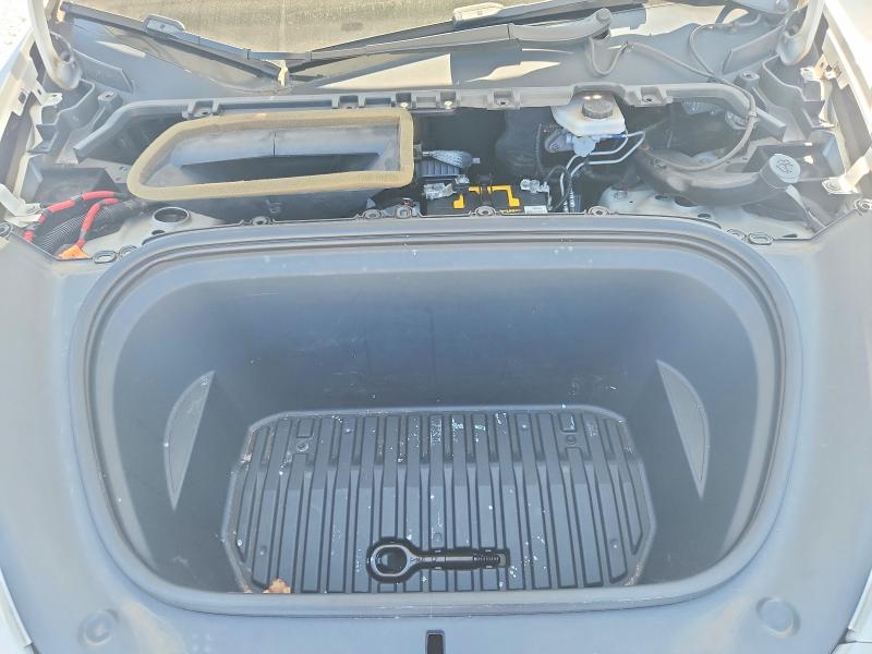 66232606 :رقم المزاد ، 5YJYGDEE2MF192992 vin ، 2021 Tesla Model Y مزاد بيع