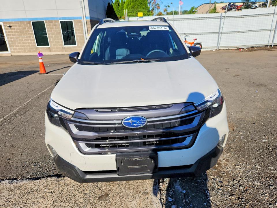 Продажа на аукционе авто 2025 Subaru Forester, vin: JF2SLDDC4SH574148, номер лота: 66289376